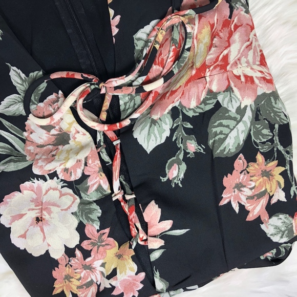 Floral Maxi Romper sold out - Picture 5 of 8